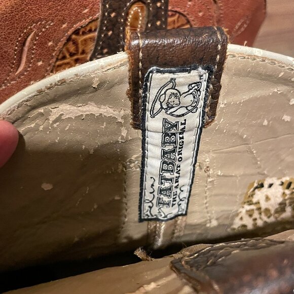 Ariat boots size 9B main image 5